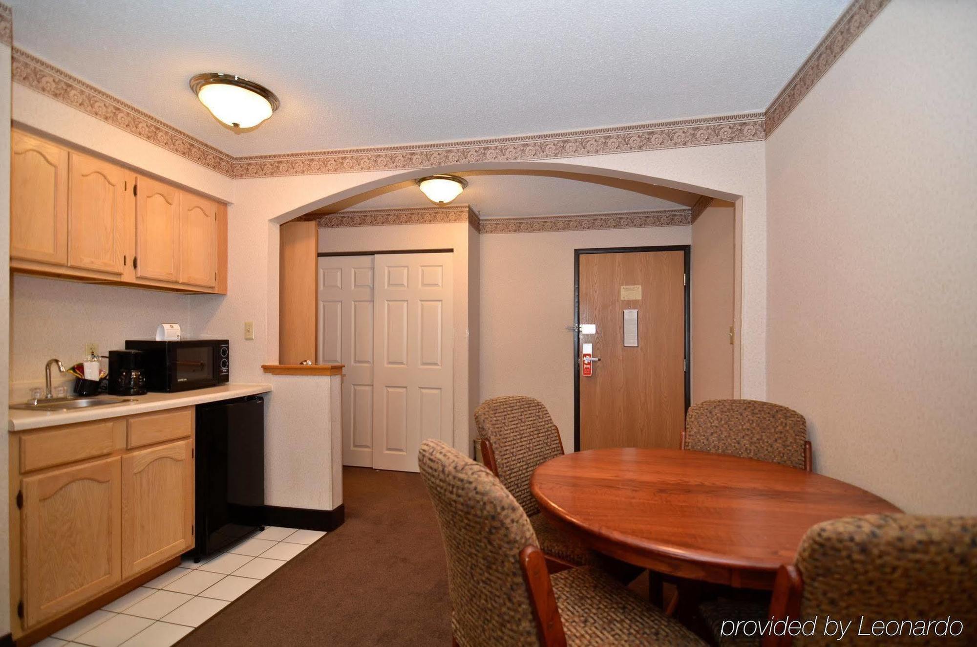 Best Western Plus University Park Inn & Suites Ames Exteriér fotografie
